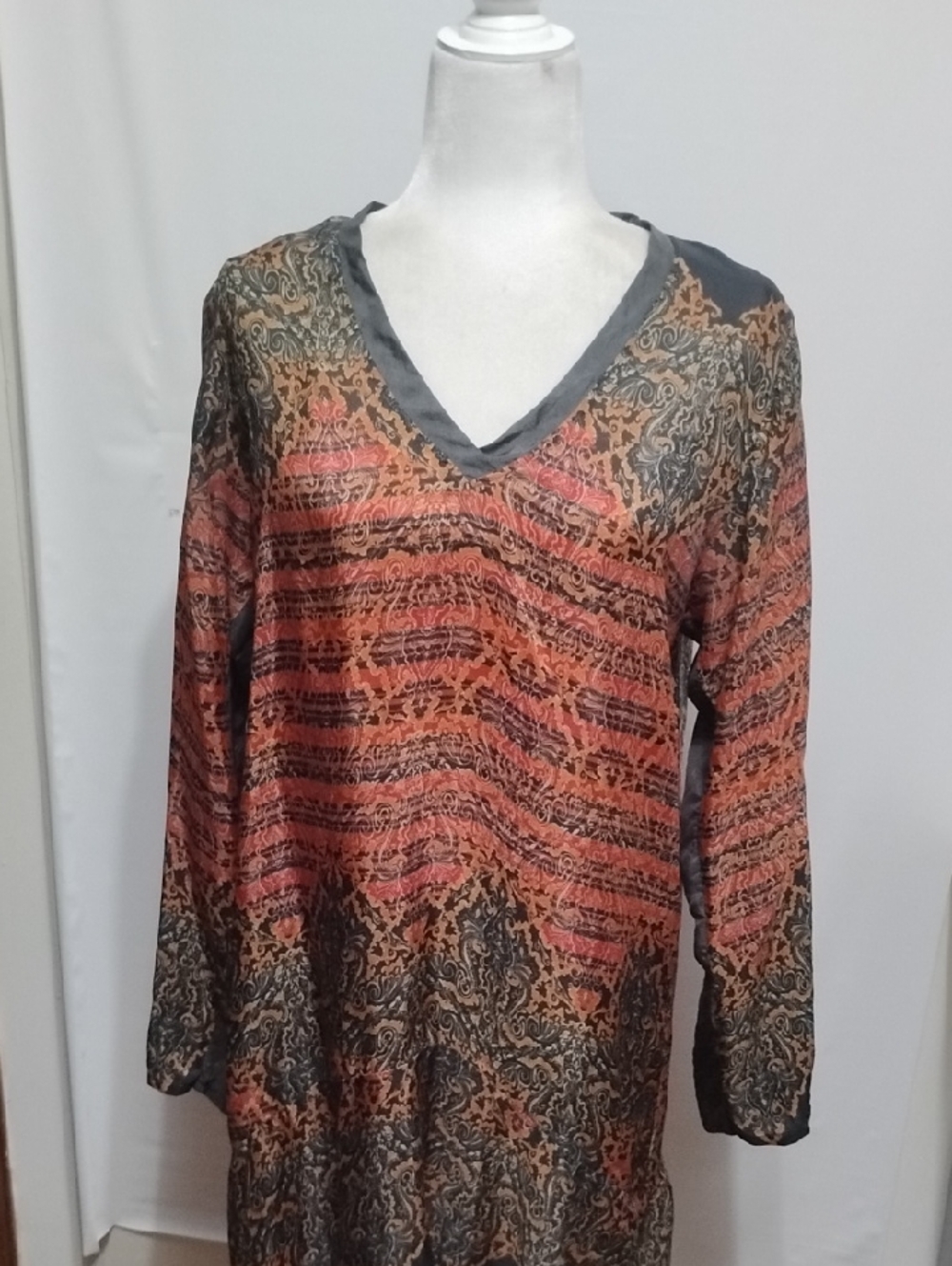 Johnny Was Silk V-Neck Long Sleeve Printed Tunic Dress - Rust and Charcoal
